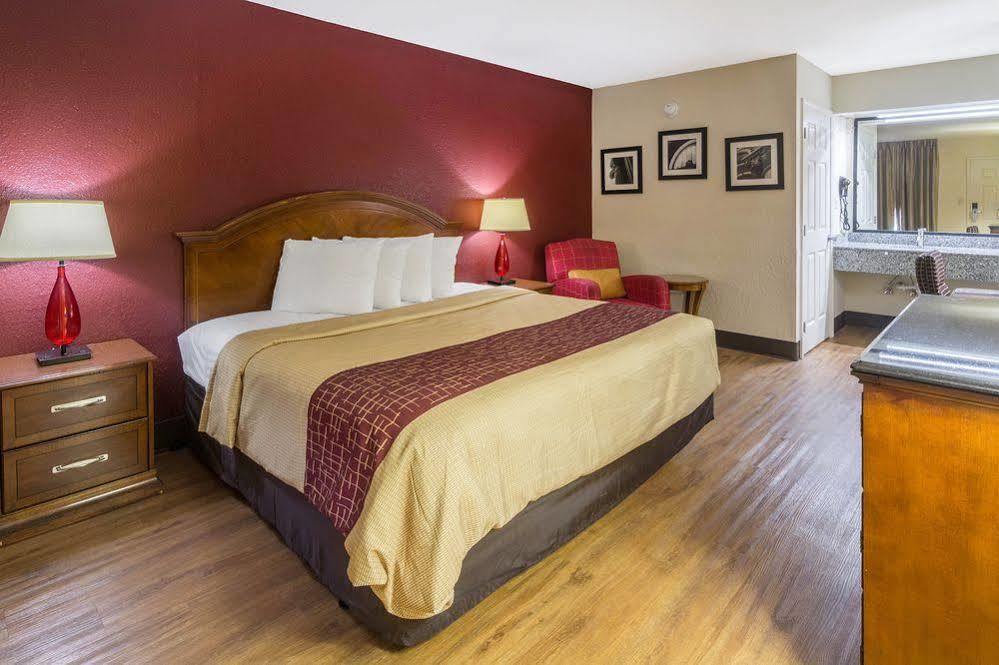 Red Roof Inn Ґалф-Шорс Екстер'єр фото